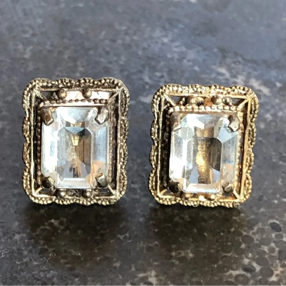 Vintage blue ice emerald-cut earrings set in rustic silver filigree - Picture 1 of 9